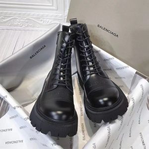 Balenciaga Replica Shoes/Sneakers/Sleepers Brand: Balenciaga Upper Material: Top Layer Cowhide (Except Cow Suede) Upper Material: Top Layer Cowhide (Except Cow Suede) Help Height: Mid-Calf Heel Height: Middle Heel (3Cm-5Cm) Sole Material: Rubber Closed Way: Side Zipper