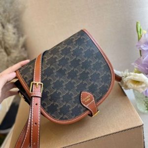 Celine Replica Bags/Hand Bags Type: Saddle Bag Popular Elements: Printing Popular Elements: Printing Style: Vintage Closed Way: Package Cover Type