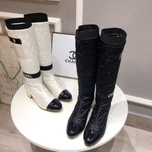Chanel Replica Shoes/Sneakers/Sleepers Brand: Chanel Upper Material: Sheepskin (Except Suede) Upper Material: Sheepskin (Except Suede) Help Height: Knee Length Heel Height: Middle Heel (3Cm-5Cm) Sole Material: Rubber Closed Way: Sleeve