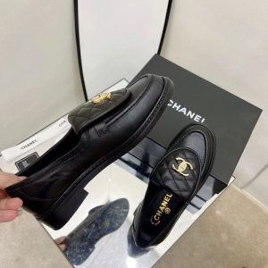 Chanel Replica Shoes/Sneakers/Sleepers Brand: Chanel Upper Material: Top Layer Cowhide Upper Material: Top Layer Cowhide Sole Material: Rubber Heel Height: Middle Heel (3Cm-5Cm) Craftsmanship: Sticky Heel Style: Chunky Heel