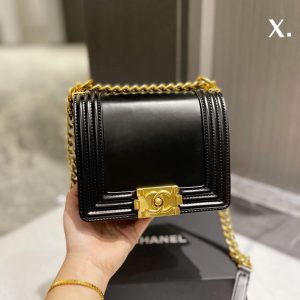Chanel Replica Bags/Hand Bags Texture: Cowhide Type: Small Square Bag Type: Small Square Bag Popular Elements: Color Contrast Style: Fashion Closed Way: Lock Suitable Age: Young And Middle-Aged (26-40 Years Old)