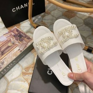 Chanel Replica Shoes/Sneakers/Sleepers Heel Height: Low Heel (1Cm-3Cm) Sole Material: Rubber Sole Material: Rubber Style: European And American Craftsmanship: Sticky Heel Style: Flat Pattern: Solid Color Letters