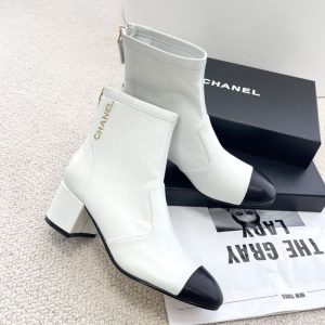 Chanel Replica Shoes/Sneakers/Sleepers Upper Material: Top Layer Cowhide (Except Cow Suede) Help Height: Short Barrel Help Height: Short Barrel Heel Height: Middle Heel (3Cm-5Cm) Sole Material: Genuine Leather Closed Way: Back Zipper Boots Name: Fashion Boots