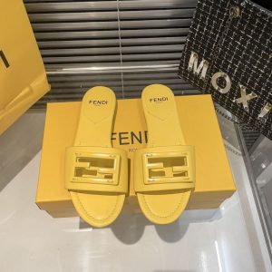 Fendi Replica Shoes/Sneakers/Sleepers Heel Height: Low Heel (1Cm-3Cm) Sole Material: Rubber Sole Material: Rubber Style: European And American Craftsmanship: Sticky Heel Style: Square Heel Function: Increased