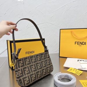 Fendi Replica Bags/Hand Bags Texture: Canvas Type: Other Type: Other Popular Elements: Letter Style: Fashion Closed Way: Zipper