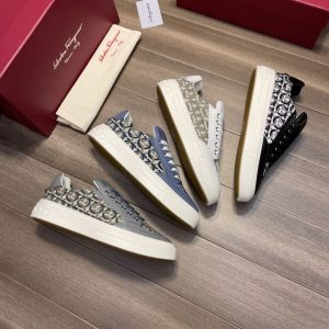 Others Replica Shoes/Sneakers/Sleepers Upper Material: Multi-Material Splicing High Heels: Low Heel (1Cm-3Cm) High Heels: Low Heel (1Cm-3Cm) Sole Material: Tpu Type: Sports Shoes Closed Way: Lace Up Craftsmanship: To Sew