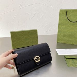 Gucci Replica Bags/Hand Bags Brand: Gucci Texture: Cowhide Texture: Cowhide Type: Envelope Bag Popular Elements: Envelope Style: Fashion Closed Way: Magnetic Buckle