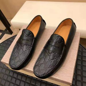 Gucci Replica Shoes/Sneakers/Sleepers Pattern: Letter Upper Material: Genuine Leather Upper Material: Genuine Leather Toe: Round Toe Heel Height: Flat Heel Sole Material: Rubber Upper Height: Low Top