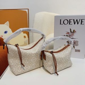 Others Replica Bags/Hand Bags Texture: Cowhide Type: Baguette Type: Baguette Popular Elements: Embroidered Style: Fashion Closed Way: Zipper