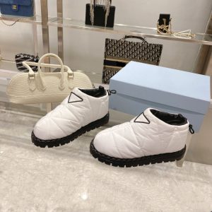 Prada Replica Shoes/Sneakers/Sleepers Toe: Round Toe Lining Material: Artificial Short Plush Lining Material: Artificial Short Plush Style: Leisure Type: Flat Pattern: Solid Color Insole Material: Artificial Short Plush