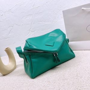 Prada Replica Bags/Hand Bags Material: Genuine Leather Bag Type: Small Square Bag Bag Type: Small Square Bag Bag Size: 31*5*21cm Closure Type: Zipper Hardness: Soft Brands: Prada