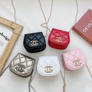 Chanel Replica Child Clothing Pattern: Other Gender: Female Gender: Female Closed: Lock Fabric Material: PU/ PU Leather Is There A Mezzanine: No Interlayer Is It Waterproof: Not Waterproof