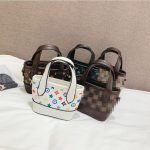 Louis Vuitton Replica Bags Gross Weight: 0.5Kg Gender: Baby Girl Applicable To School Age: Toddler Gender: Baby Girl Material: PU Leather Bag Size: MINI/Mini Capacity: Small Closure Type: Zipper Number Of Shoulder Straps: Single