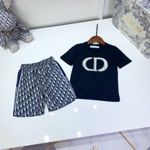 Dior Replica Child Clothing Fabric Material: Cotton/Cotton Ingredient Content: 51% (Inclusive)¡ª70% (Inclusive) Ingredient Content: 51% (Inclusive)¡ª70% (Inclusive) Gender: Universal Popular Elements: Print