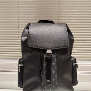 Lv men's backpack/very suitable as a gift for your partner