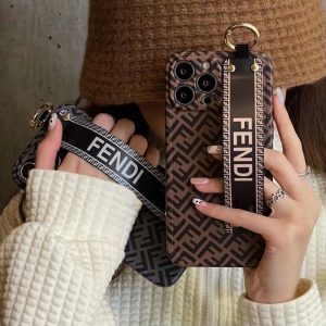 Fendi Replica Iphone Case Applicable Brands: Apple Protective Cover Texture: Soft Glue Protective Cover Texture: Soft Glue Type: All-Inclusive Popular Elements: Frosted