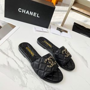 Chanel new classic slippers original 1:1 molded double C logo exudes lasting charm Chanel sandals are vivid