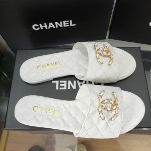 Chanel 24 early spring new women's leather chain double C sandals
