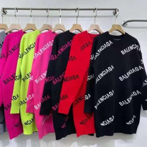 Balenciaga Replica Clothing Fabric Material: Other/Cotton Ingredient Content: 51% (Inclusive)¡ª70% (Inclusive) Ingredient Content: 51% (Inclusive)¡ª70% (Inclusive) Style: Simple Commuting/Korean Version Popular Elements / Process: Jacquard Clothing Version: Loose Way Of Dressing: Pullover