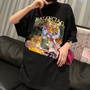 Balenciaga Replica Clothing Fabric Material: Cotton/Cotton Collar: Crew Neck Collar: Crew Neck Version: Loose Sleeve Length: Short Sleeve Clothing Style Details: Printing Style: Leisure