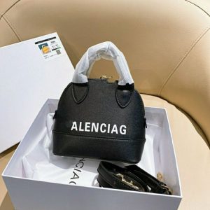 Balenciaga Replica Bags/Hand Bags Texture: Cowhide Type: Shell Bag Type: Shell Bag Popular Elements: Letter Style: Fashion Closed: Zipper