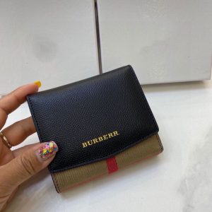 Others Replica Wallet Brand: Burberry Texture: Cowhide Texture: Cowhide Closed: Snap Button