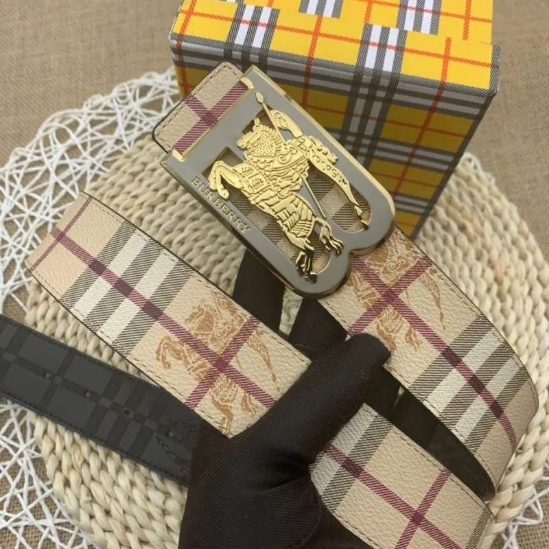 Autres répliques de ceintures Matériau principal : Cuir fendu Matière de la boucle : Matière de la boucle : Alliage Matière de la boucle : Alloy Gender : Universel Type : Ceinture Style de boucle : Boucle lisse Elément du corps : Plaid