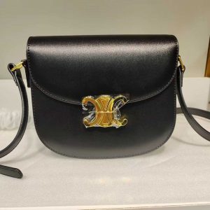 Celine Replica Bags/Hand Bags Texture: Cowhide Type: Saddle Bag Type: Saddle Bag Popular Elements: Solid Color Style: Fashion Closed: Lock