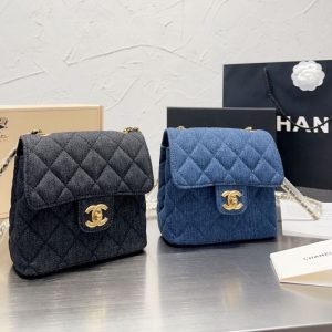 Chanel Replica Bags/Hand Bags Texture: Denim Type: Small Square Bag Type: Small Square Bag Popular Elements: Rhombus Style: Fashion Closed Way: Lock Suitable Age: Youth (18-25 Years Old)
