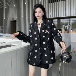Chanel Replica Clothing Clothing Version: Loose Combination: Single Combination: Single Length/Sleeve Length: Regular/Long Sleeve Type: Casual Whether To Add Cashmere: Without Velvet Sleeve Type: Conventional