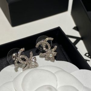 Chanel Replica Jewelry Piercing Material: 925 Silver Type: Ear Studs Type: Ear Studs Style: Vintage Craft: Plating