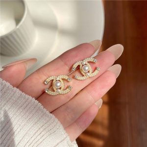 Chanel Replica Jewelry Piercing Material: 925 Silver Mosaic Material: Mother-Of-Pearl Mosaic Material: Mother-Of-Pearl Style: Elegant Craft: Inlaid Gold Pattern: Other