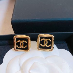 Chanel Replica Jewelry Ear Piercing Material: 925 Silver Mosaic Material: Alloy Mosaic Material: Alloy Style: Elegant Craft: Plating