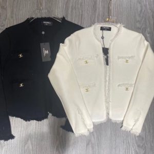 Chanel Replica Clothing Clothing Version: Loose Dress Style: Cardigan Dress Style: Cardigan Combination: Single Length/Sleeve Length: Short/Long Sleeve Collar: Round Neck Whether To Add Cashmere: Without Velvet
