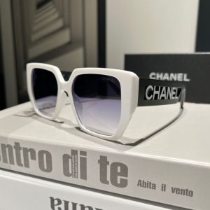 Chanel Replica Sunglasses For People: Universal Lens Material: Resin Lens Material: Resin Frame Shape: Square Style: Korean Version Frame Material: TR Functional Use: Outdoor
