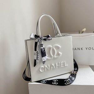 Chanel Replica Bags/Hand Bags Texture: PU Type: Tote Type: Tote Popular Elements: Embossing Closed: Zipper