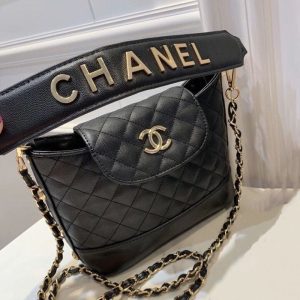 Chanel Replica Bags/Hand Bags Popular Elements: Rhombus Style: Fashion Style: Fashion Closed Way: Zipper Buckle