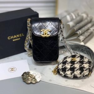 Chanel Replica Bags/Hand Bags Texture: Cowhide Popular Elements: The Chain Popular Elements: The Chain Style: Small And Fresh Closed Way: Package Cover Type