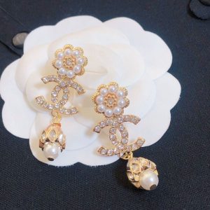Chanel Replica Jewelry Ear Piercing Material: 925 Silver Mosaic Material: Alloy Mosaic Material: Alloy Style: Elegant Craft: Plating For People: Female