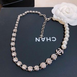 Chanel Replica Jewelry Chain Material: Mixed Material Pendant Material: Other Pendant Material: Other Style: Elegant Chain Style: Ball Chain Whether To Wear A Pendant: Without Pendant