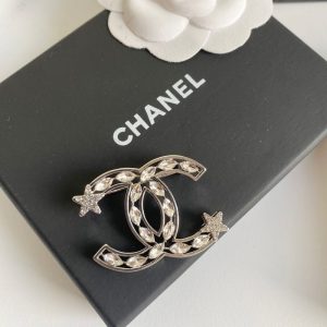Chanel Replica Jewelry Material Type: Alloy Mosaic Material: Rhinestones Mosaic Material: Rhinestones Pattern: Other Style: Palace