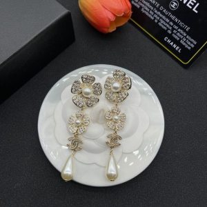 Chanel Replica Jewelry Ear Piercing Material: 925 Silver Mosaic Material: Rhinestones Mosaic Material: Rhinestones Style: Literature And Art Craft: Plating For People: Female