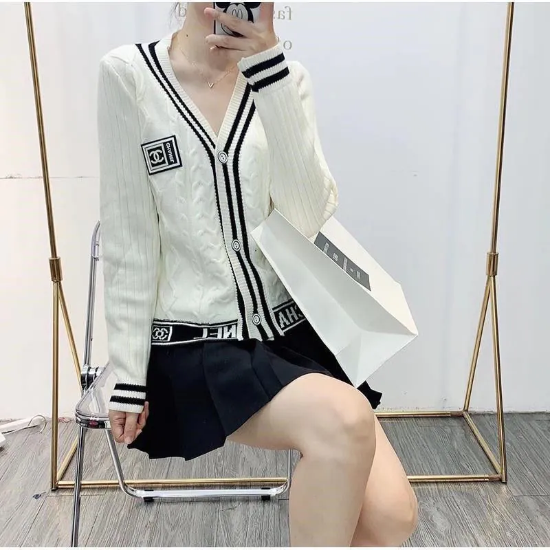 Chanel Replik Kleidung Stil: Einfache Pendeln/Koreanische Version Beliebte Elemente / Prozess: Jacquard
