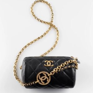 Chanel Replica Bags/Hand Bags Texture: Sheepskin Type: Small Round Bag Type: Small Round Bag Popular Elements: Lingge Style: Fashion Closed: Zipper