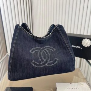 Chanel Replica Bags/Hand Bags Texture: Denim Type: Tote Type: Tote Popular Elements: Letter Style: Vintage Closed: Magnetic Buckle Suitable Age: Youth (18-25 Years Old)