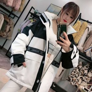 Chanel Replica Clothing Filler: White Duck Down Down Content: 90% Down Content: 90% Down Grams: 250G (Inclusive)¡ª300G (Inclusive) Main Style: Simple Commute Way Of Dressing: Cardigan Length/Sleeve Length: Short/Long Sleeve