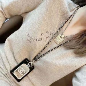 Chanel Replica Jewelry Chain Material: Alloy Pendant Material: Alloy Pendant Material: Alloy Style: Vintage Whether To Bring A Fall: Belt Pendant