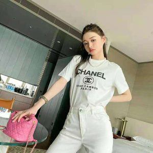 Chanel Replica Clothing Fabric Material: Cotton/Cotton Ingredient Content: 100% Ingredient Content: 100% Popular Elements: Printing Clothing Version: Loose Style: Simple Commute / Minimalist Length/Sleeve Length: Regular/Short Sleeve