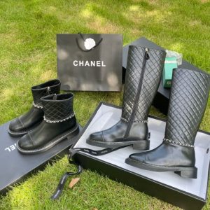 Chanel Replica Shoes/Sneakers/Sleepers Upper Material: The First Layer Of Cowhide (Except Cow Suede) Help Tall: Knee Length Help Tall: Knee Length Heel Height: Middle Heel (3Cm-5Cm) Sole Material: TPR Closed: Side Zipper