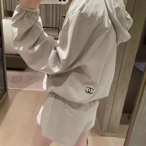 Chanel Replica Clothing Fabric Material: Other/Other Ingredient Content: 71% (Inclusive)¡ª80% (Inclusive) Ingredient Content: 71% (Inclusive)¡ª80% (Inclusive) Type: Pants Suit Sleeve Length: Long Sleeves Popular Elements: Solid Color